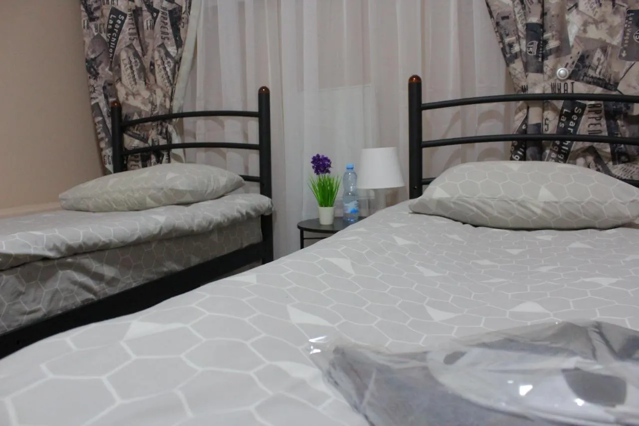 Ξενοδοχείο με διαμερίσματα Uneed Rooms Petropavlivska Κίεβο