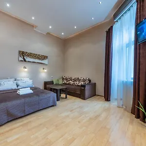 Апартаменты на бесарабке, Киев